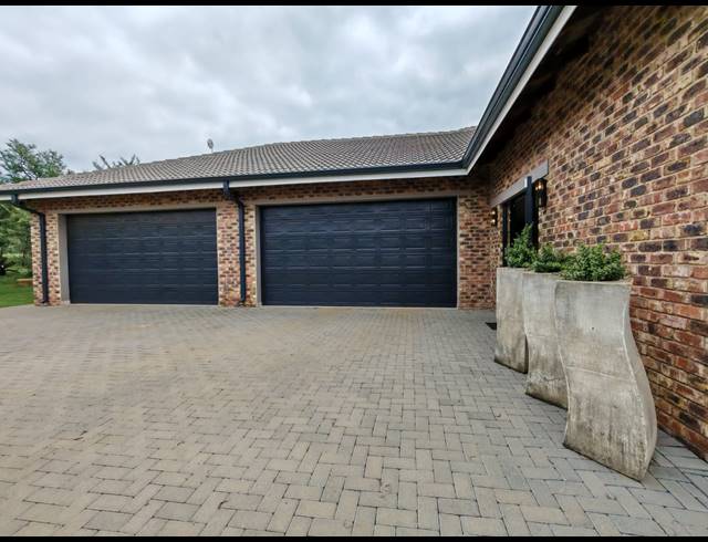 49,991M² FARM FOR SALE IN THREE RIVERS EAST